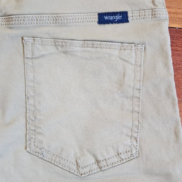NWT Wrangler Straight 4-Way Flex Chino Pants Size 10 Husky - Picture 15 of 16